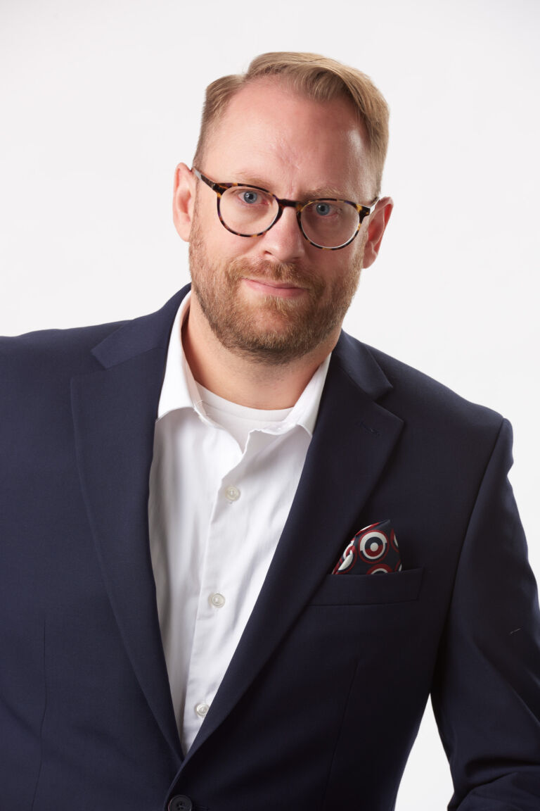 Andrew Rogers Headshot