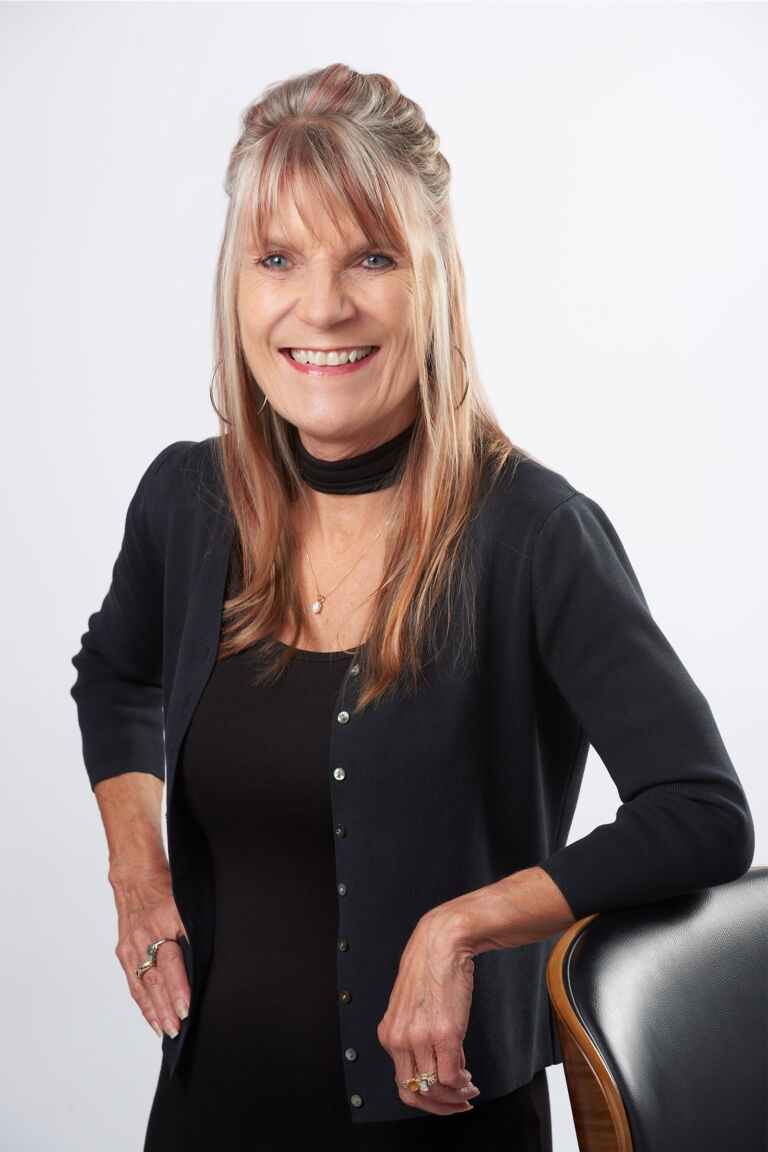 Kim Wortley Headshot