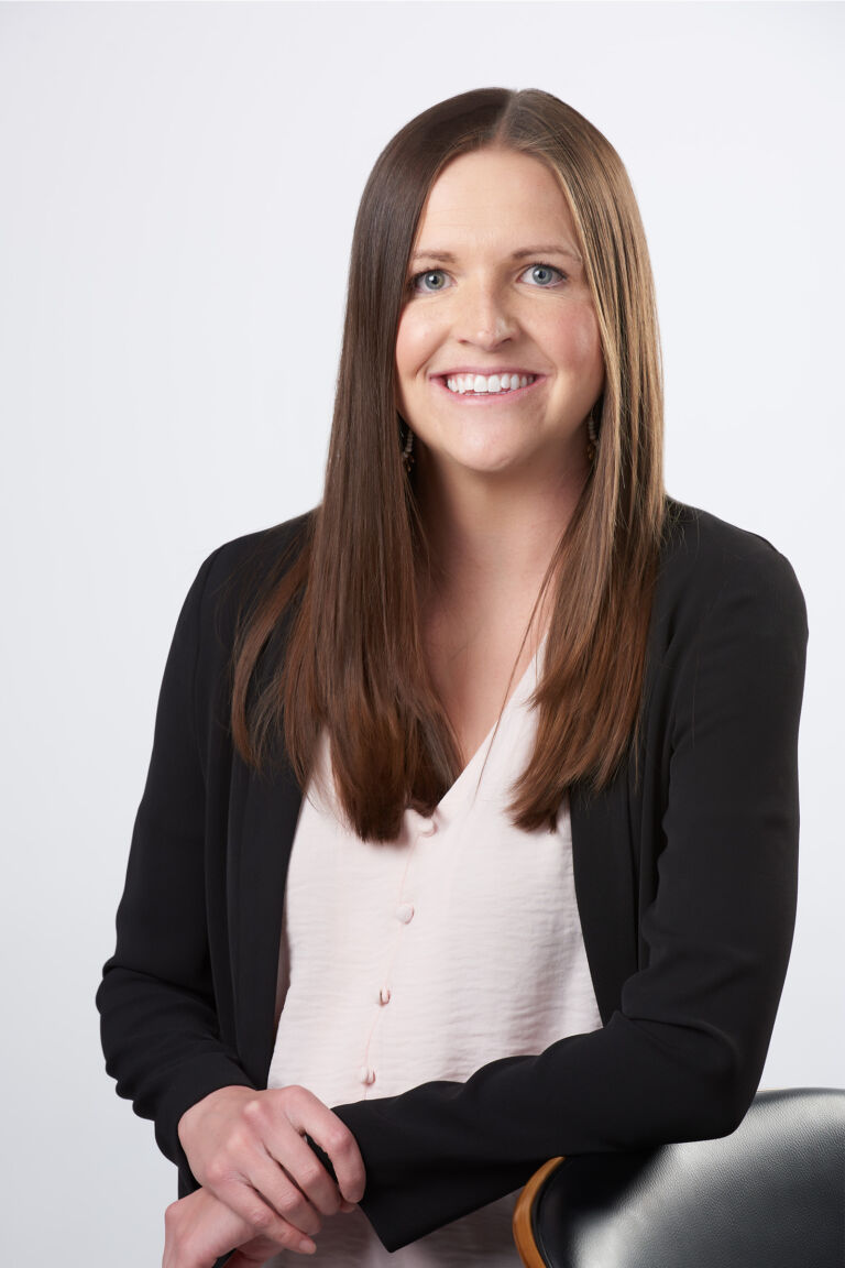 Lauren Petrie Headshot